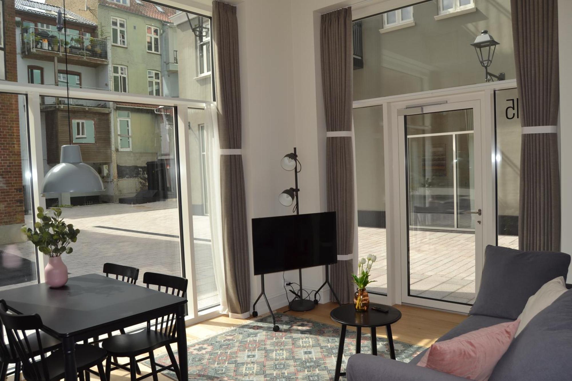 Hotel Lille Nyhavn 스칸데르보르 외부 사진